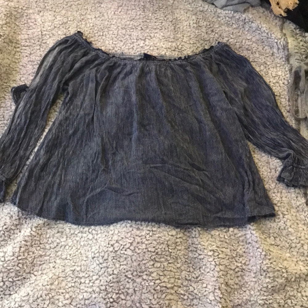 american eagle off the shoulder